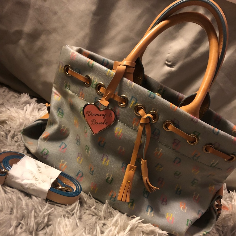 Dooney and Bourke signature tote